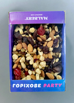 Смесь орехов и сухофруктов 500 г