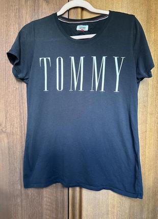 Футболка  tommy hilfiger
