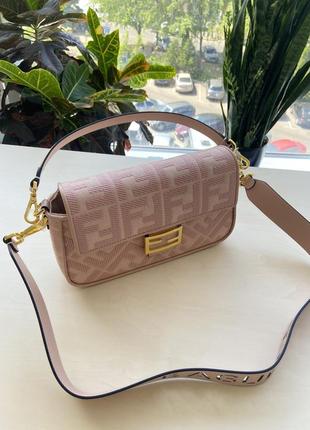 Сумка жіноча fendi baguette