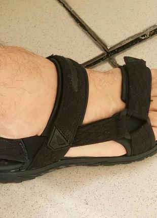 Нові.дитячі підліткові сандалії skechers reggae tulo