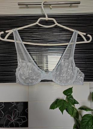 Поражающие бра в сеточку.