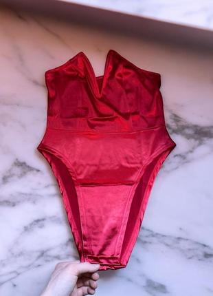 Корсетный боди с глубоким декольте, сексуальный женственный боди, боди с акцентом на груди