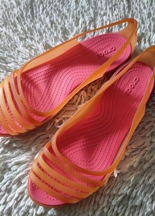 Супер босоніжки балетки крокс crocs isabella. w9, 25,5 см