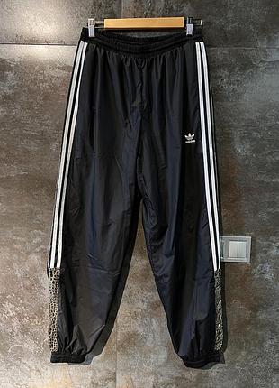 Штани спортивні adidas