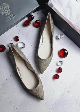Vince camuto оригинал золотистые туфли балетки