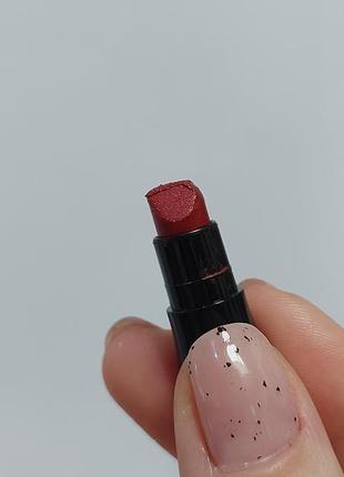 Увлажняющая мерцающая губная помада «ультра» ruby glitz-яркий рубин
