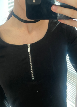 Маленька чорна сукня 3