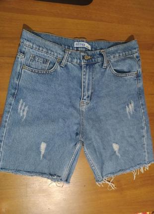 Шорты бирмуды