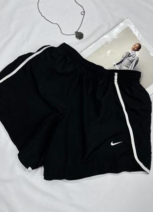 Шорти nike