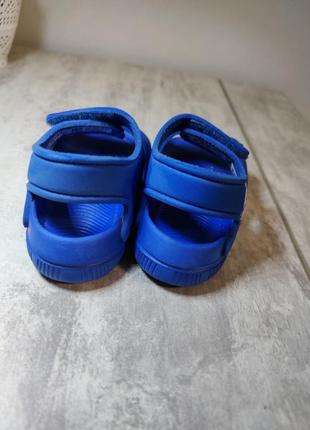 Босоніжки дитячі