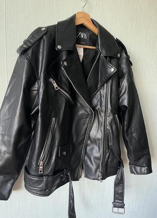 Кожаная оверсайз zara