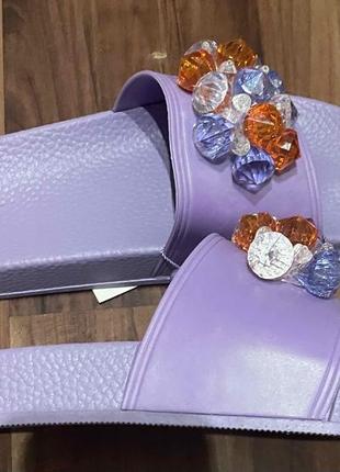 Шлепанцы женские маломерят на 36,37