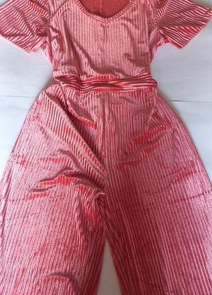 Розовый комбинезон 48 50 размер новый брючный