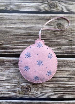 Игрушка ёлочная из фетра