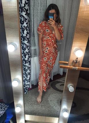 Лёгкое платье в цветочный принт