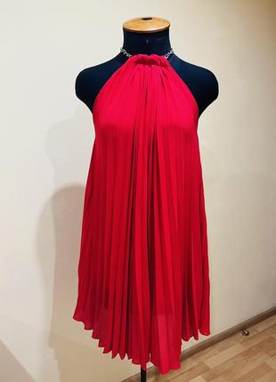 Продам ярко класное платье guess, свободного кроя,  подойдет на размер s, m, l. xl