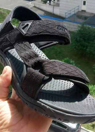 Нові.дитячі підліткові сандалії skechers reggae tulo