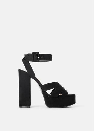 Босоніжки zara
