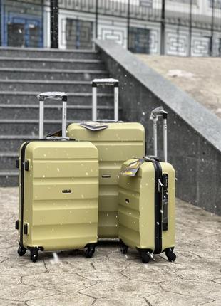 3 шт комплект ударопрочный wings чемодан дорожный  на колесах польша 4 колеса2 фото