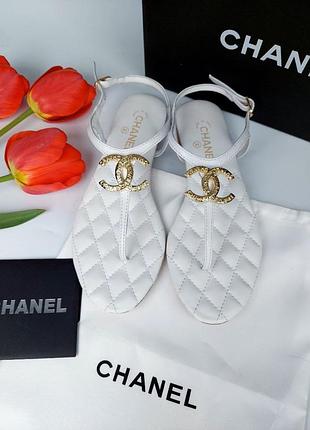 Сандали женские белые кожаные в стиле chanel