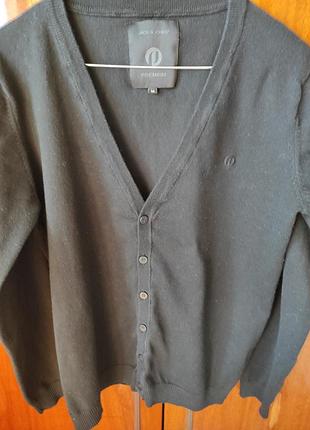 Мужская черная кофта на пуговицах