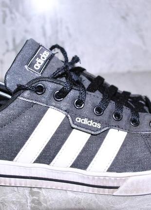 Кроссовки adidas 42 размер