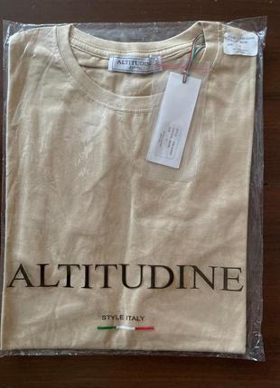 Стильные хлопковые футболки altitudine