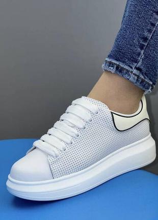Кожаные перфорированные кроссовки 36-40