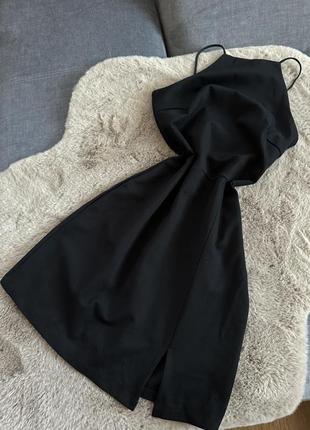 Чорна сукня stradivarius