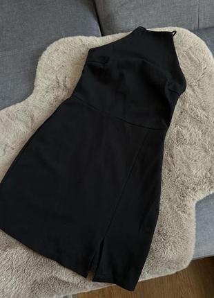 Чорна сукня stradivarius