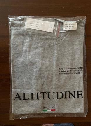 Стильные хлопковые футболки altitudine