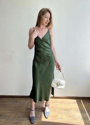 Неймовірна сукня оливкового кольору від zara