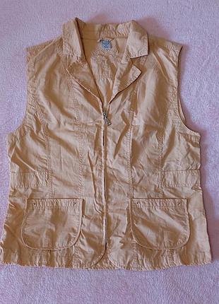 Лёгкая женская жилетка/безрукавка