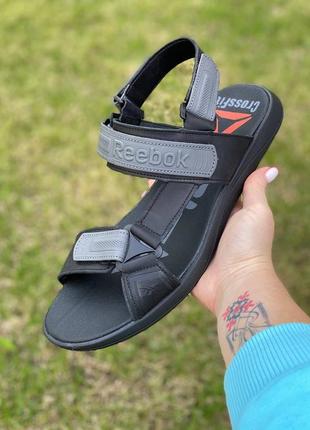 Кожаные мужские сандалии с логотипом reebok