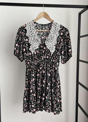 Платье с воротником zara