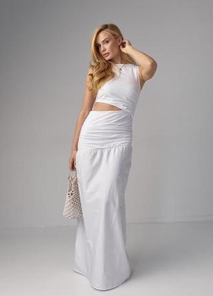 Платье макси с драпировкой и вырезом на талии - белый цвет, l (есть размеры)6 фото