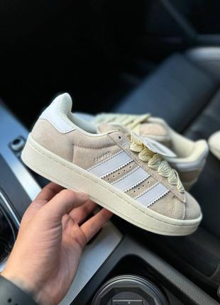 Женские кроссовки adidas campus 00s beige white адидас кампус бежевого с белым цветами
