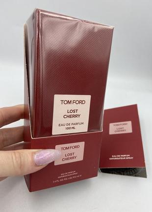 Yves Saint Laurent
tom ford  парфумована вода