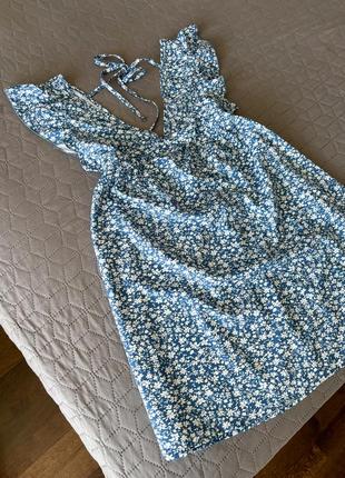 Блакитна сукня в квітковий принт shein