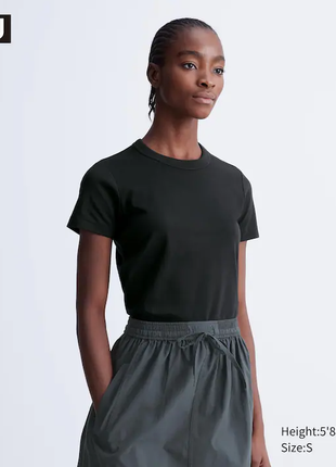 Найкраща базова футболка від uniqlo, розмір м