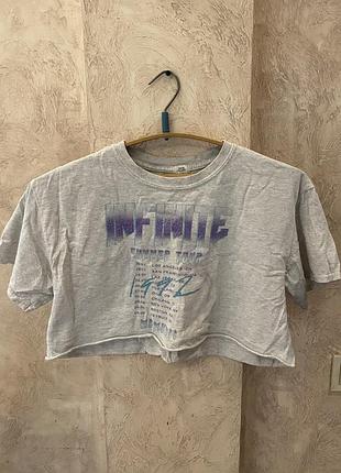 Прикрашена футболка river island