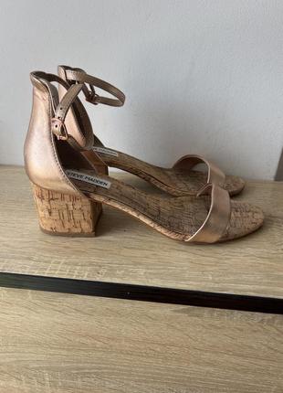 Босоножки steve madden