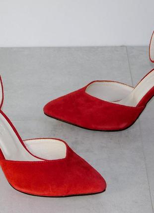 Туфли замшевые на устойчивом каблуке женские с ремешком красные9 фото
