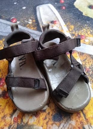 Босоніжки zara для хлопчика