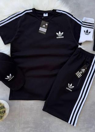 Мужской летний костюм adidas футболка + шорты + кепка + носки в подарок черный комплект адидас (b)