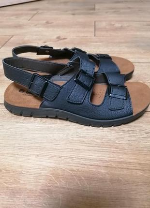 Легкі босоніжки inblu