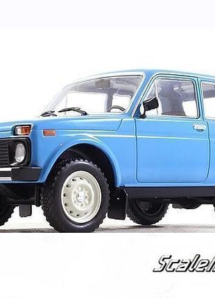 Масштабна модель ваз-21211 "нива" (1977). легендарні автомобілі. масштаб 1:24