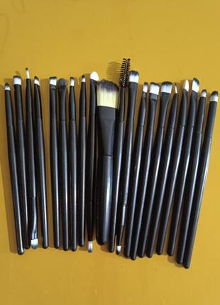 Пензлі для макіяжу — 20 шт.