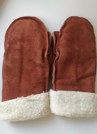 Зимние варежки. замша