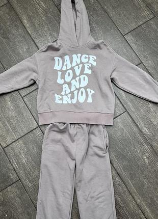 Костюм спортивний